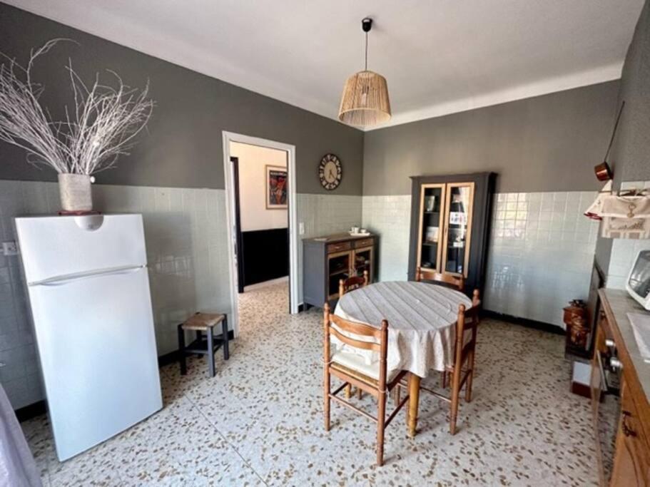 Appartement St Laurent Saint-Laurent-de-la-Salanque Buitenkant foto